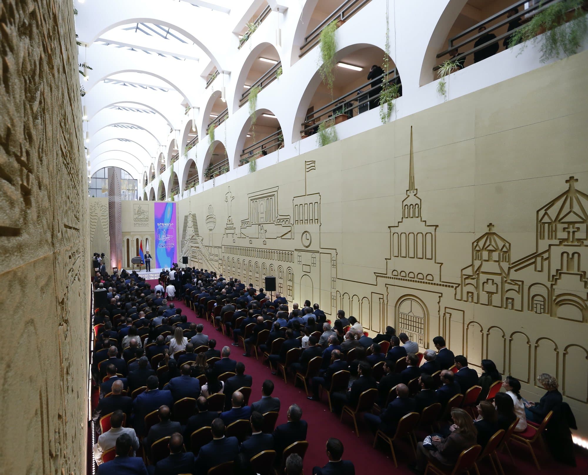 Official inauguration ceremony of the new mayor of Yerevan